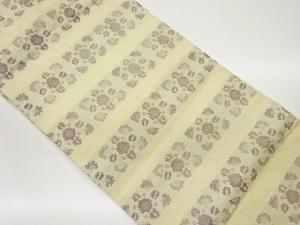 横段に抽象草花模様織出し名古屋帯